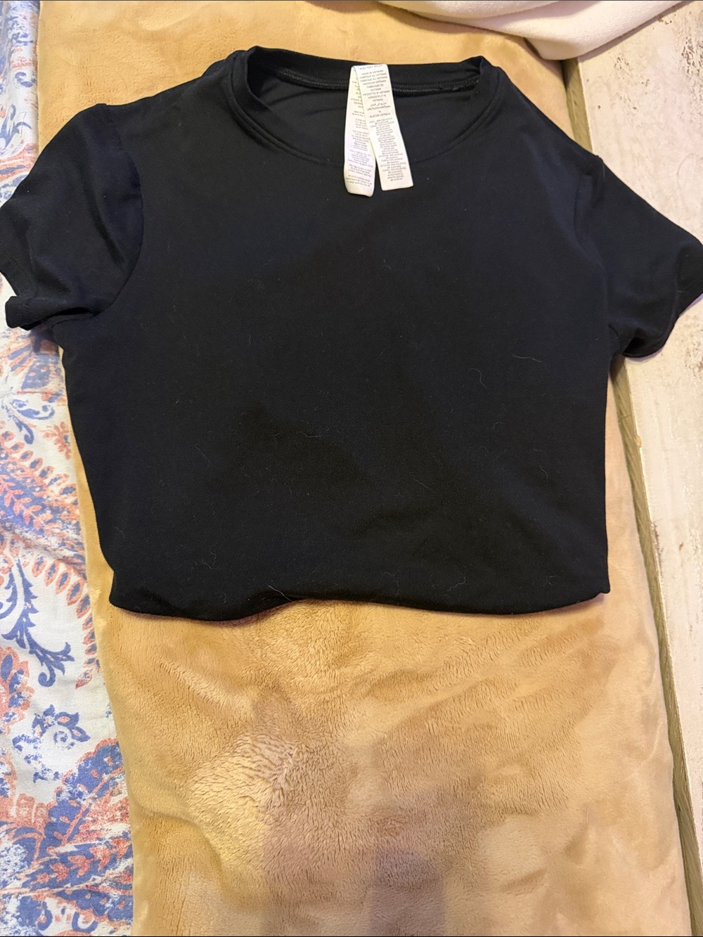 ALO Yoga Kids Black Short-Sleeve Tee